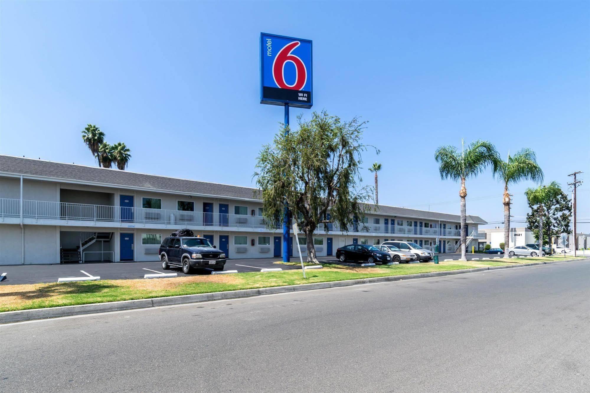 Motel 6-Anaheim, Ca - Fullerton East Eksteriør billede